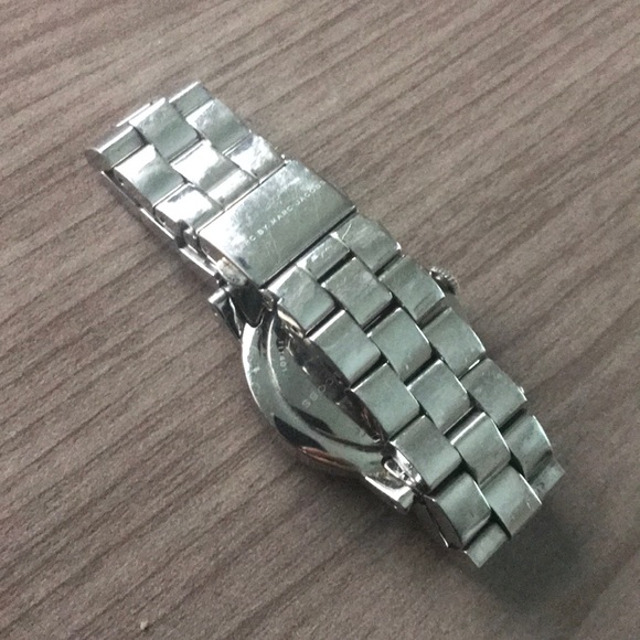 Marc by Marc Jacobs watch - Picture 3 of 3